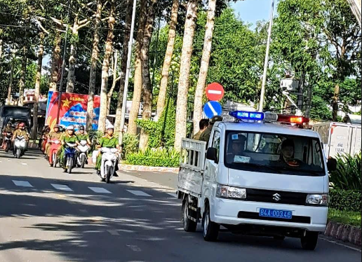 Công an phường Nguyệt Hóa ra quân thực hiện đợt cao điểm tấn công, trấn áp tội phạm, bảo đảm an ninh, trật tự